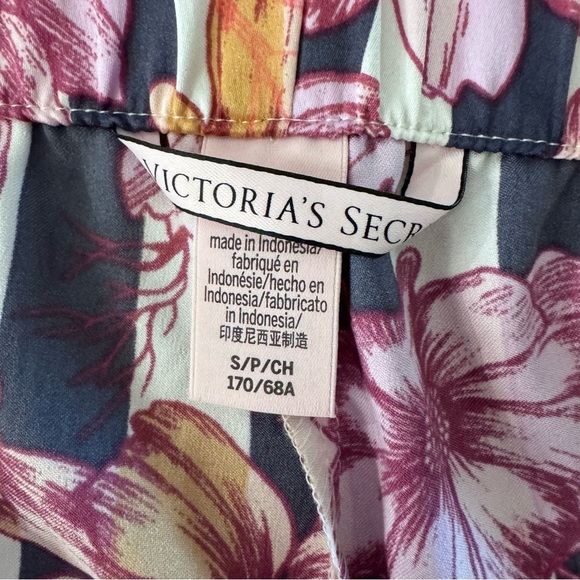 VS Silk Pj Shorts size Small - Picture 5 of 6